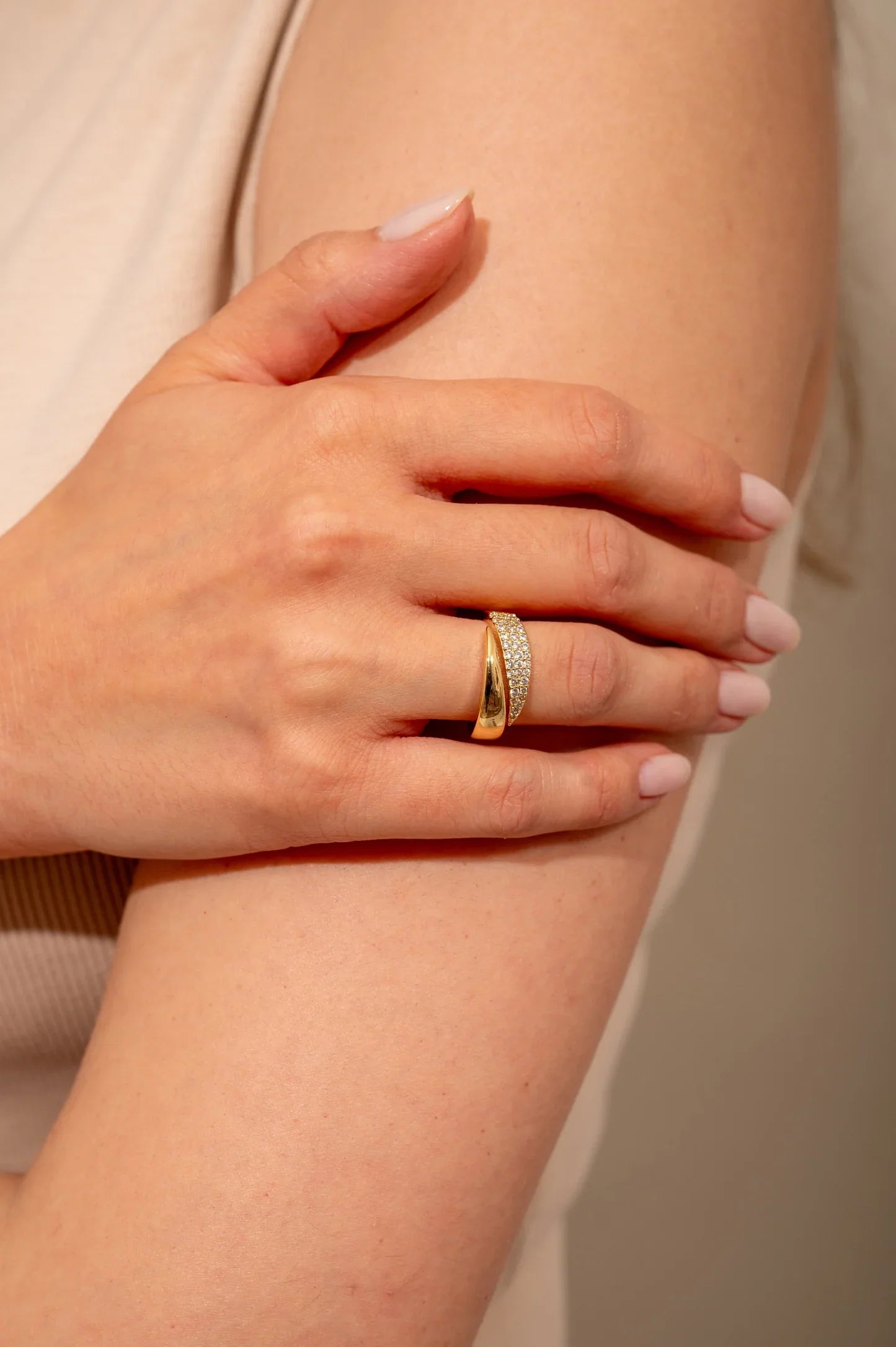 Selene | Elegante Gouden Ring met Fonkelstenen (1+1 GRATIS)