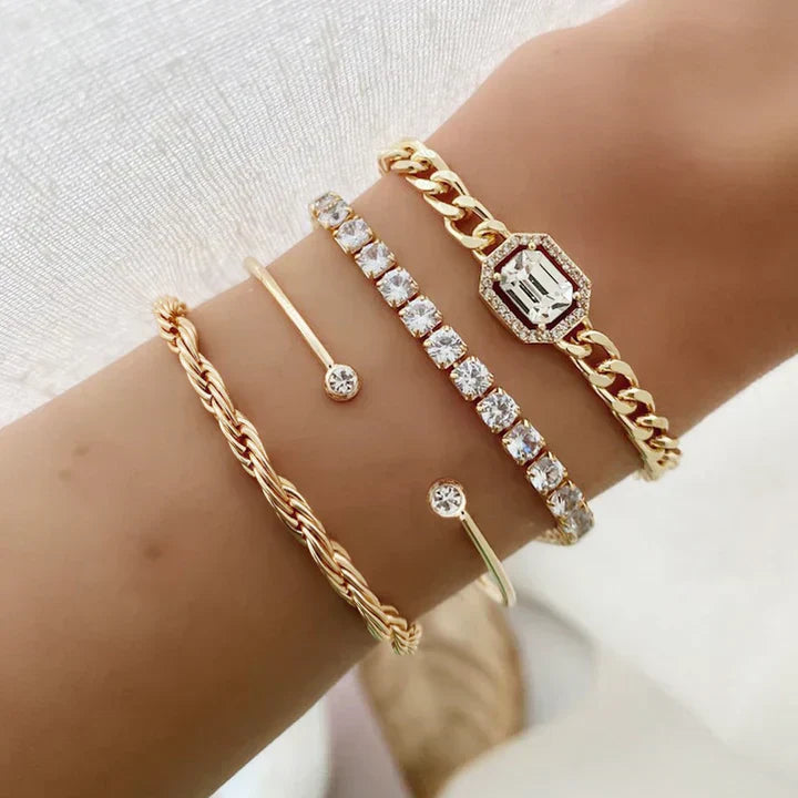 Domitia | Gouden Calvina armbandenset