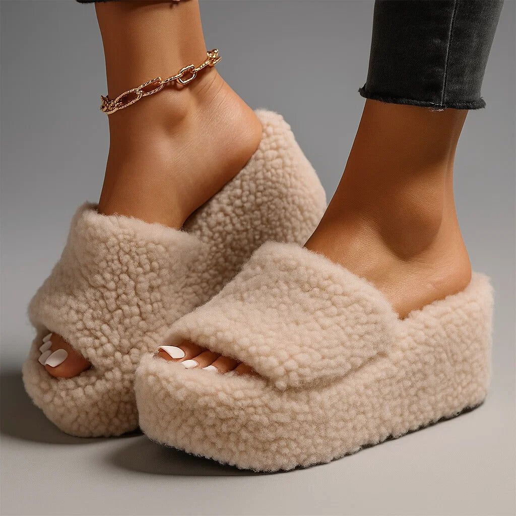 Kensie | Schuimige slippers