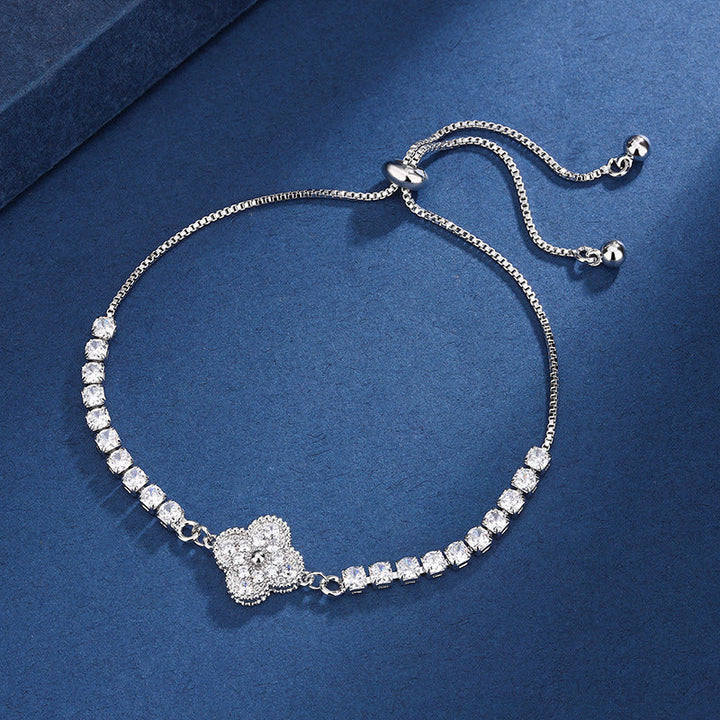 Aria Klavertje Vier Bedelset | Wit Goud