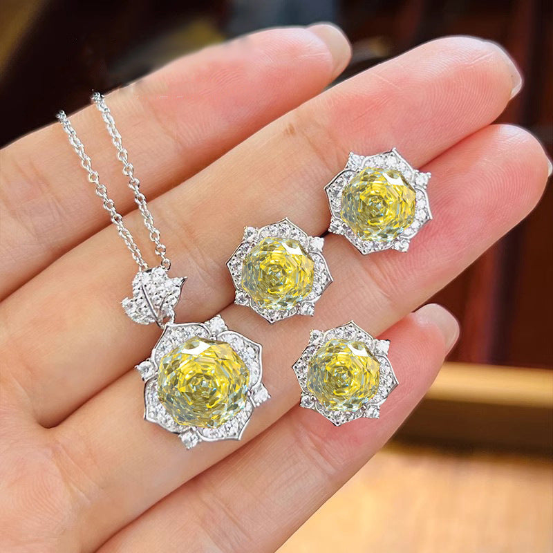 Amara Goudenroze Set | Wit Goud