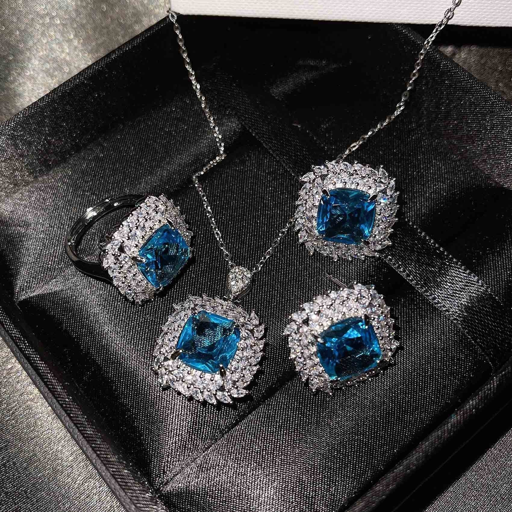 Caelith Verdane Blauw Set | Wit Goud