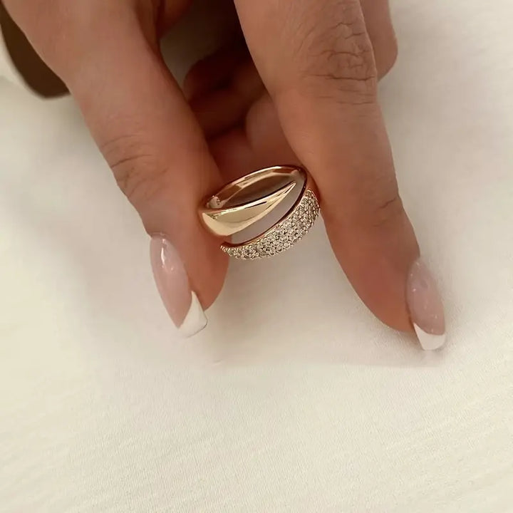 Selene | Elegante Gouden Ring met Fonkelstenen (1+1 GRATIS)