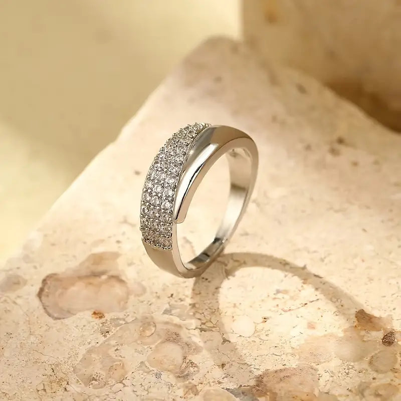 Selene | Elegante Gouden Ring met Fonkelstenen (1+1 GRATIS)