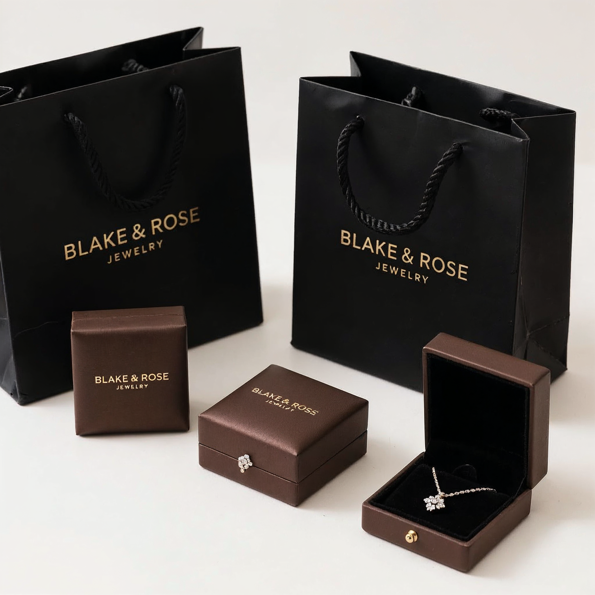 Nadine Square Earrings - Gold