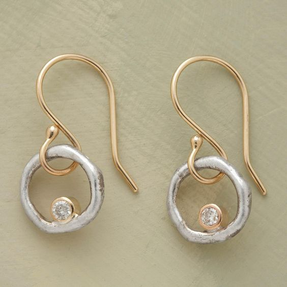 Leon™ – Goud- en Zilverkleurige Zirkonia Oorbellen