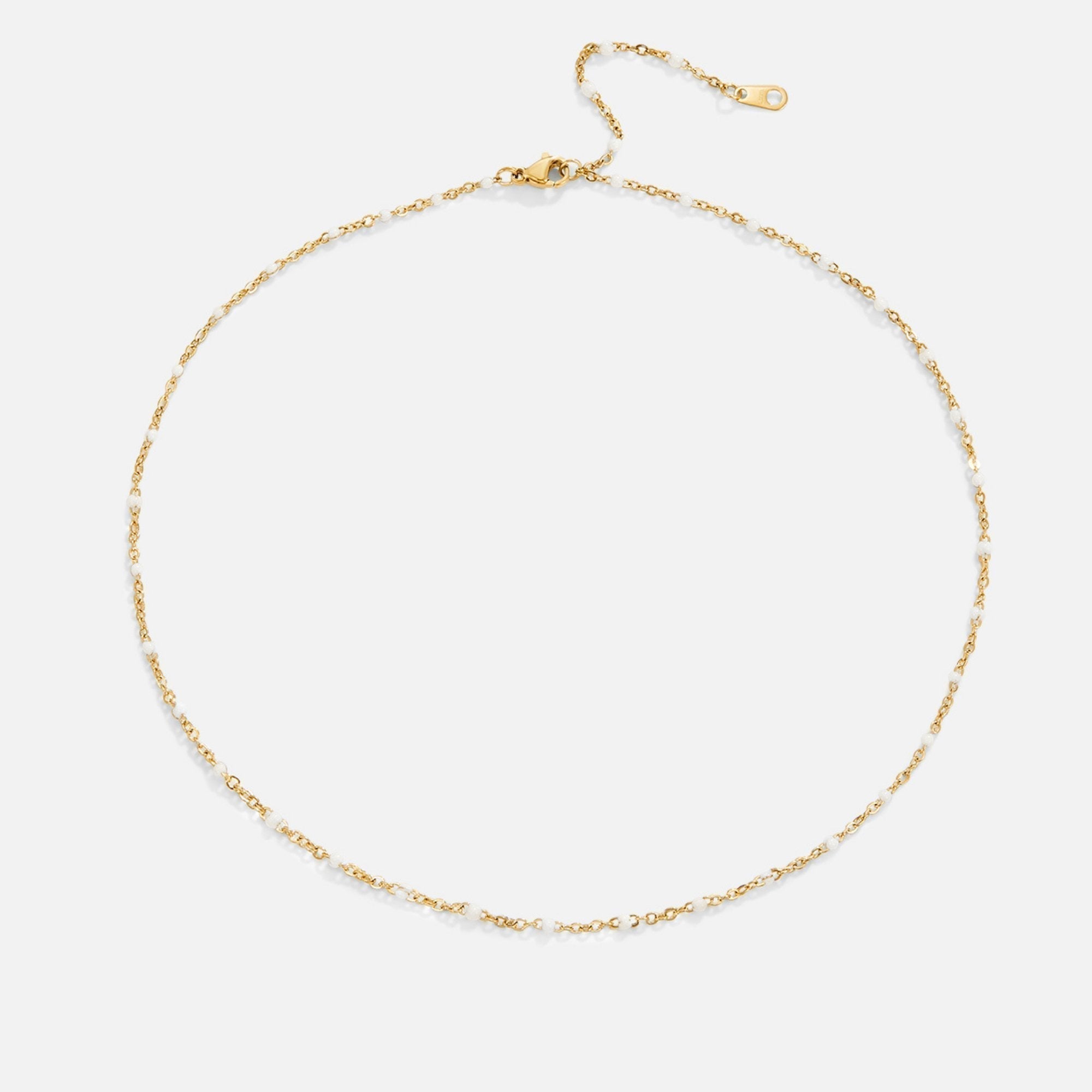 Schone witte kralen ketting