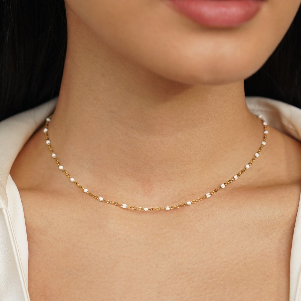 Schone witte kralen ketting